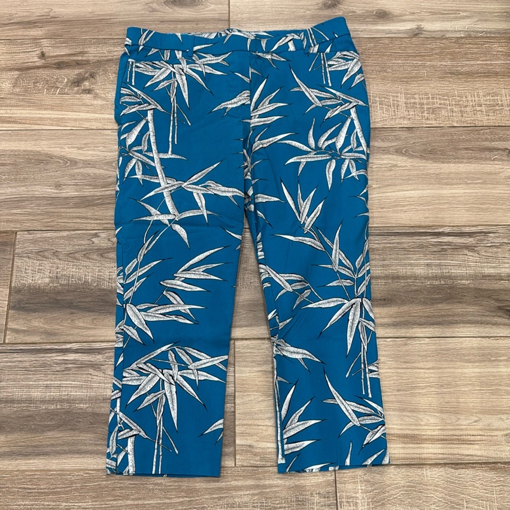 Blue & White Tropical Cropped Pants